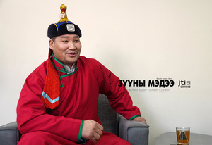 Э.Буянтогтох: Аав минь сайхан хүү төрүүлжээ гээд тэнгэрээс хараад баярласан байх